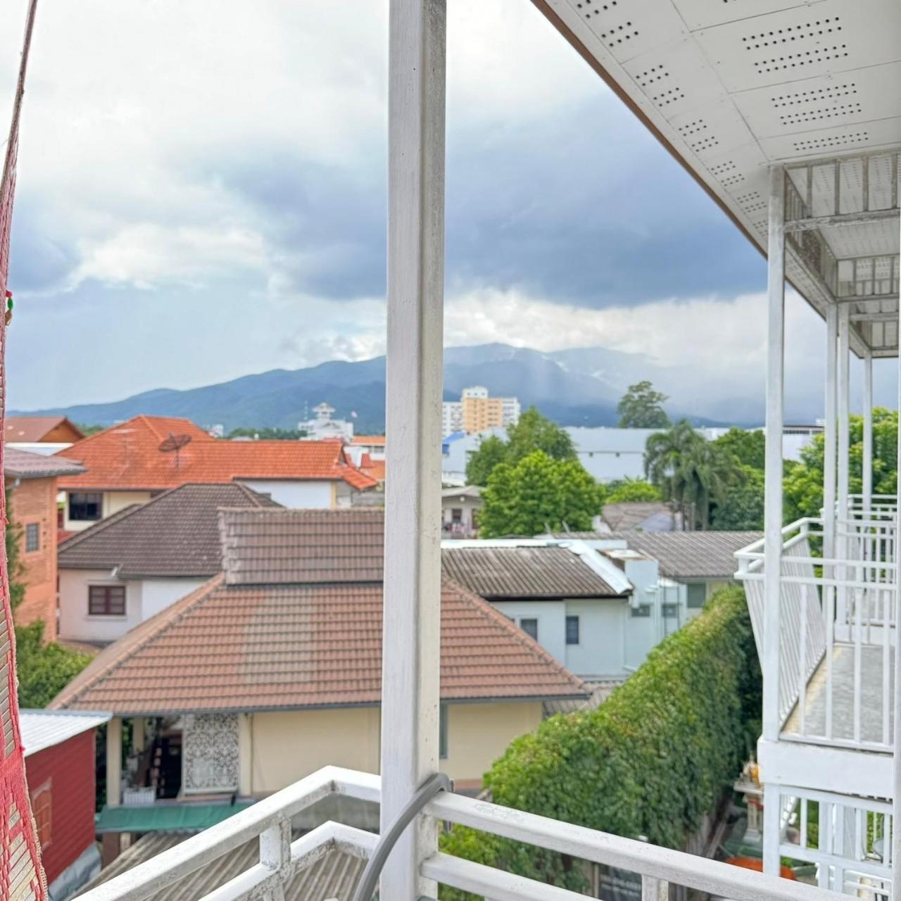Wua Lai Boutique Hotel Chiang Mai Ngoại thất bức ảnh